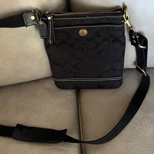 Coach Signature Crossbody Bag black